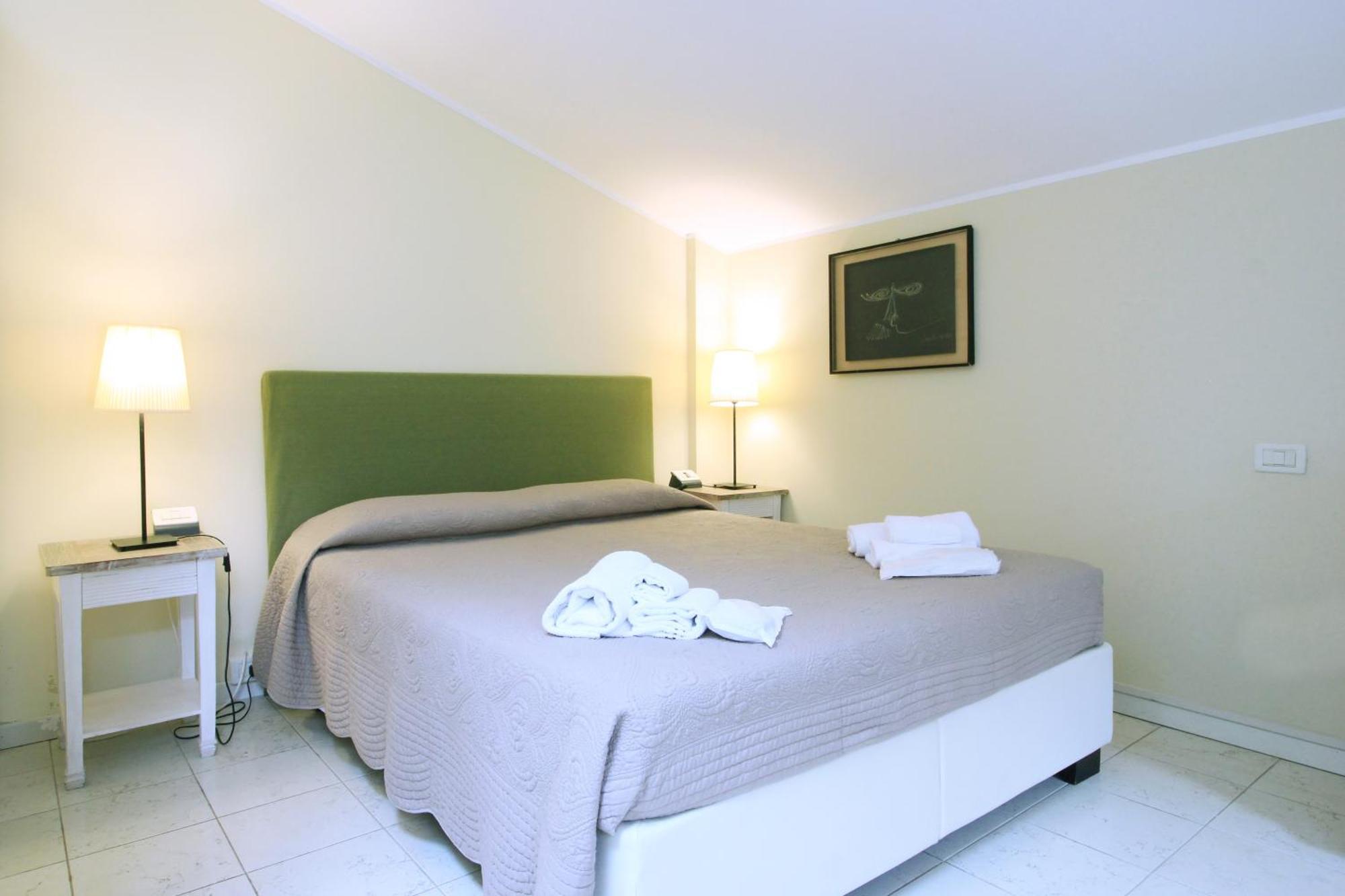 Adriano Residence Bolonia Habitación foto